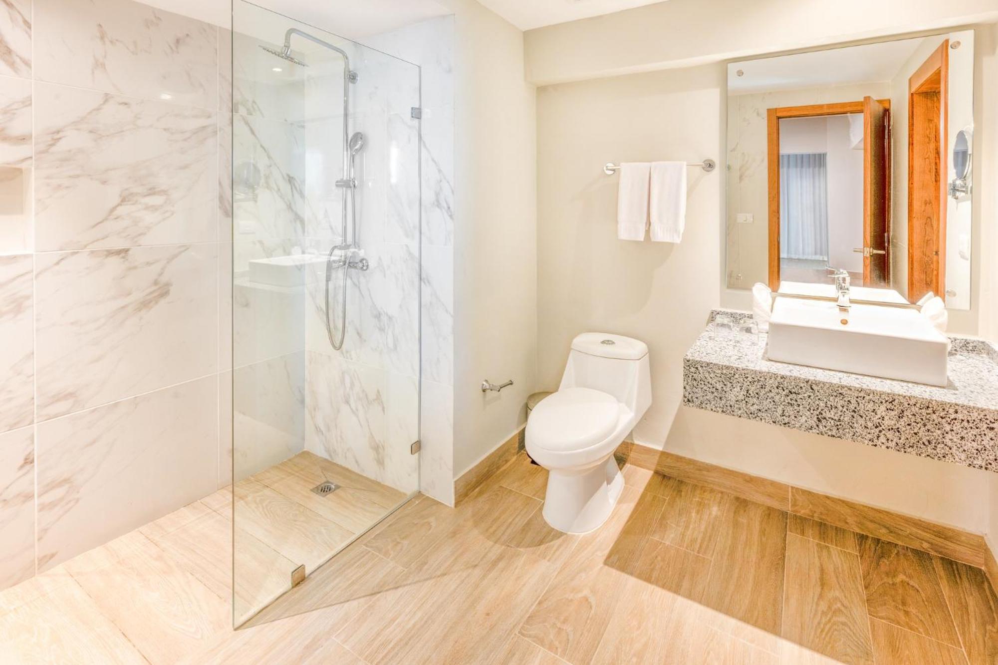 Chambre Double Deluxe avec Balcon - Vue sur Mer